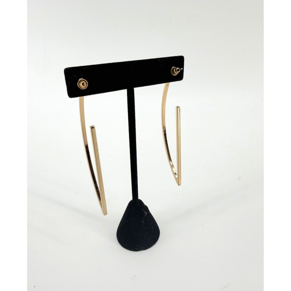 Gold Tone Geometric D-Shape Hoop Earrings Minimalist Statement Post Back - Picture 2 of 6